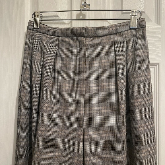 Babaton Classic Gray Plaid Women's pant - Picture 4 of 5